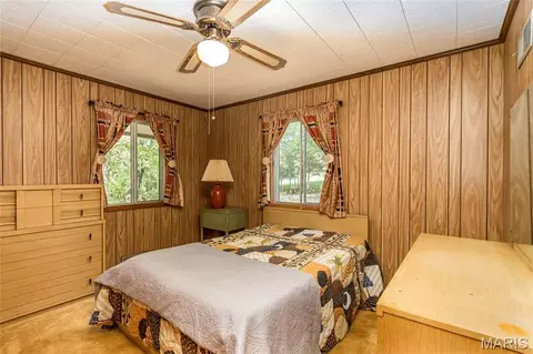 Bedroom - 33 Pawnee Dr, Sullivan, MO 63080 photo 2 of 4