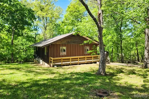 33 Pawnee Dr, Sullivan, MO 63080