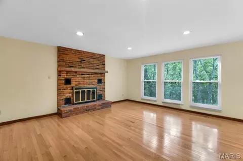 Living - Undisclosed, High Ridge, MO 63049 photo 3 of 5