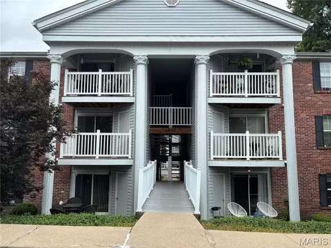 1935 Marine Terrace Dr #J, Saint Louis, MO 63146