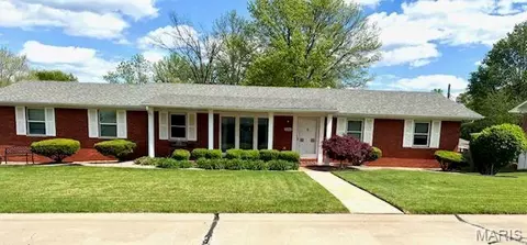 11534 Corlyn Dr, Saint Louis, MO 63138