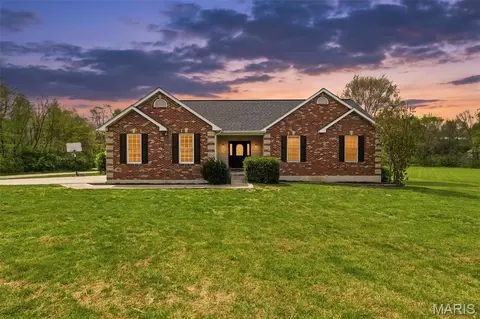 5 Hannah Ridge Trl, Elsberry, MO 63343