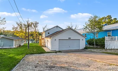 1938 Lakeshore Dr, Cuba, MO 65453