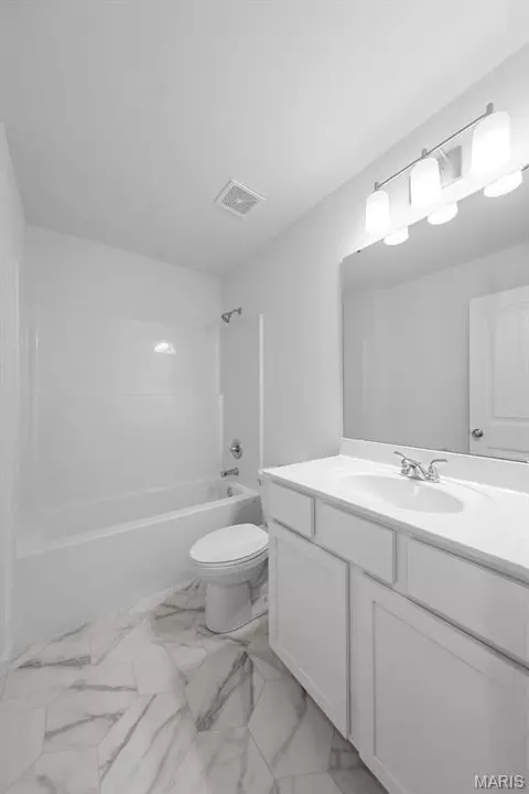 Bath - 1007 Samwise St, Wright City, MO 63390 photo 2 of 2