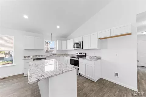 Kitchen - 1007 Samwise St, Wright City, MO 63390 photo 1 of 3