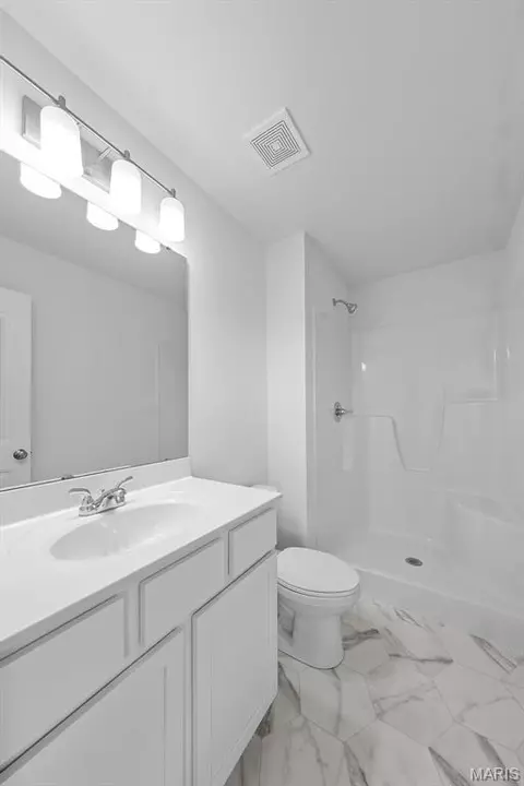 Bath - 1007 Samwise St, Wright City, MO 63390 photo 1 of 2