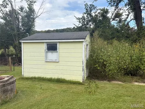 Exterior - 5503 Michael Hamburg Rd, Michael, IL 62065 photo 2 of 2