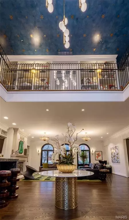Entry Way - 7744 Pershing Ave, Clayton, MO 63105 photo 2 of 3