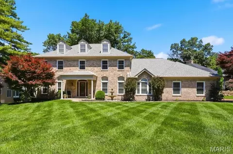 2013 La Chelle Ct, Saint Louis, MO 63146