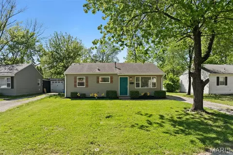 439 N 39th St, Belleville, IL 62226