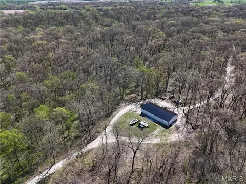 1194 Shelby 185, Philadelphia, MO 63463