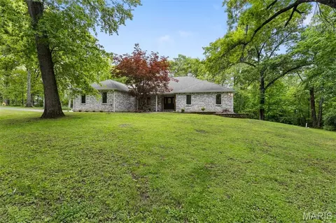 5145 Saint Patrick Ln, House Springs, MO 63051