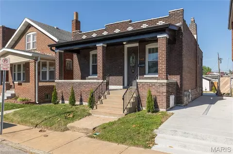 5425 Bates St, Saint Louis, MO 63116