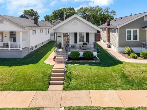 5446 Dempsey Ave, Saint Louis, MO 63110