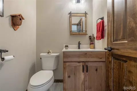 Bath - 2747 Tyrolean Way Dr, Innsbrook, MO 63390 photo 4 of 6