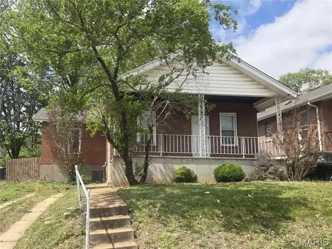 1371 Louisville Ave, Saint Louis, MO 63139