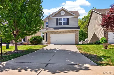 529 Parkgate Dr, Lake Saint Louis, MO 63367