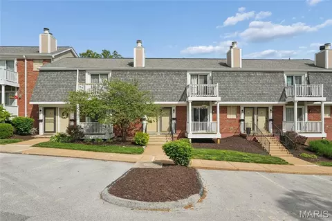 1516 Thrush Ter, Brentwood, MO 63144