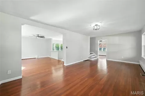 3604 Ridgedale Ave, Saint Louis, MO 63121