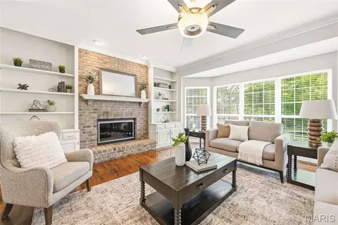 Living - 2412 Parkmoor Ct, Ballwin, MO 63021 photo 3 of 6