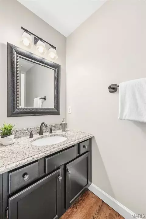 Bath - 2412 Parkmoor Ct, Ballwin, MO 63021 photo 1 of 7