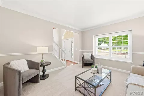 Living - 2412 Parkmoor Ct, Ballwin, MO 63021 photo 6 of 6