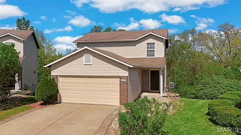 25 Ramblewood Ct, Wentzville, MO 63385