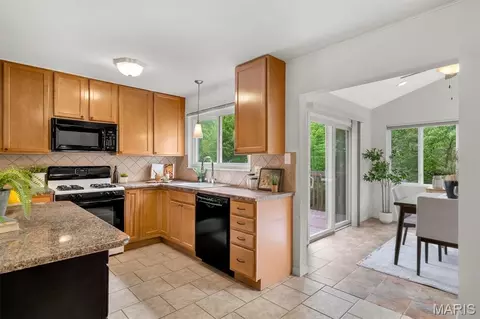 Kitchen - 903 Parma Dr, Ballwin, MO 63021 photo 1 of 6