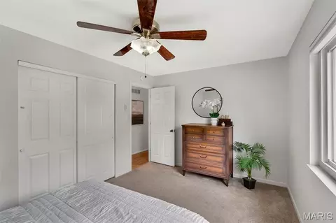 Bedroom - 903 Parma Dr, Ballwin, MO 63021 photo 3 of 6