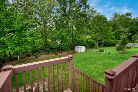 Exterior - 903 Parma Dr, Ballwin, MO 63021 photo 5 of 8