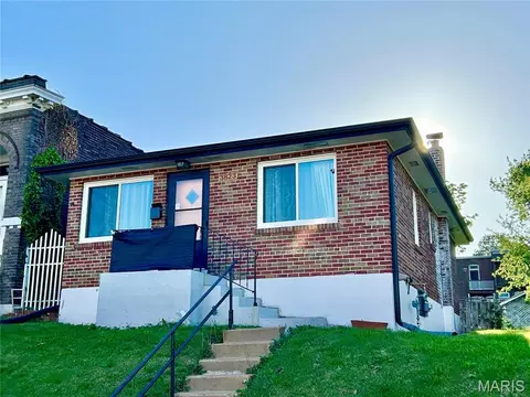 3823 Michigan Ave, Saint Louis, MO 63118