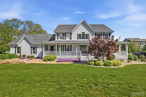 3005 Cross View Est, Saint Louis, MO 63129