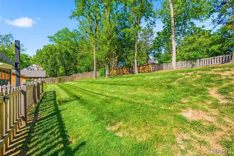 Exterior - 180 Spring Oaks Dr, Ballwin, MO 63011 photo 7 of 18