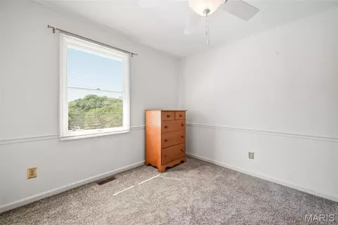 Bedroom - 180 Spring Oaks Dr, Ballwin, MO 63011 photo 7 of 7