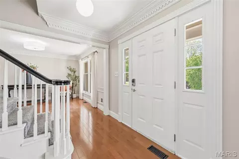 Entry Way - 180 Spring Oaks Dr, Ballwin, MO 63011 photo 1 of 3