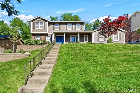 Exterior - 180 Spring Oaks Dr, Ballwin, MO 63011 photo 17 of 18