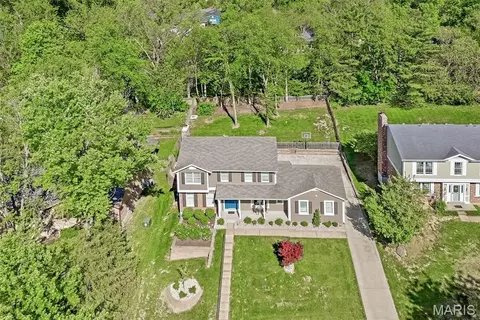 View/Area - 180 Spring Oaks Dr, Ballwin, MO 63011 photo 1 of 1