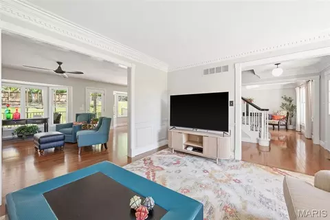 Living - 180 Spring Oaks Dr, Ballwin, MO 63011 photo 6 of 9