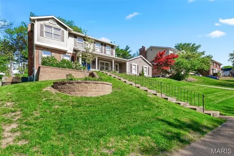 Exterior - 180 Spring Oaks Dr, Ballwin, MO 63011 photo 16 of 18