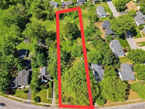829 S Sappington Rd, Crestwood, MO 63126