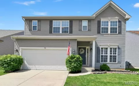 90 San Marino Pkwy, Fenton, MO 63026