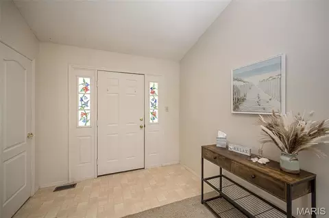 Entry Way - 14 Beckewith Trl, O'fallon, MO 63368 photo 1 of 2