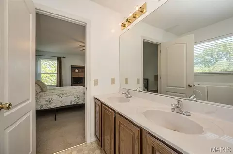 Bath - 14 Beckewith Trl, O'fallon, MO 63368 photo 3 of 5