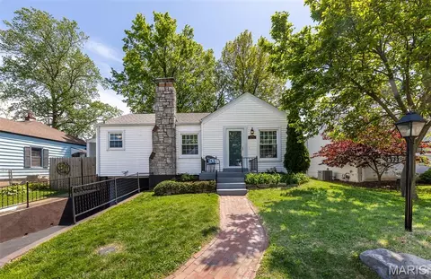 8726 Florence Ave, Brentwood, MO 63144