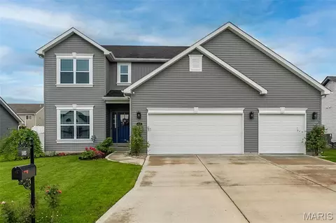 105 River Rock Dr, Moscow Mills, MO 63362