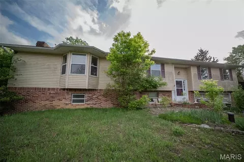 7754 Liberty School Rd, Leslie, MO 63056