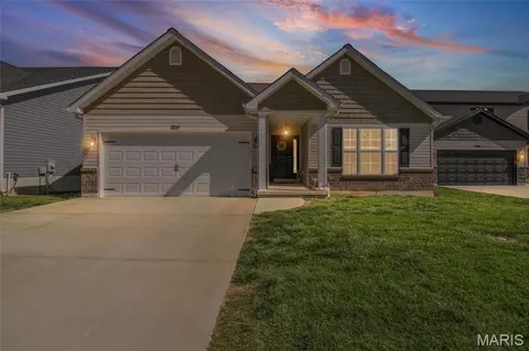 2011 Huey Ct, Festus, MO 63028