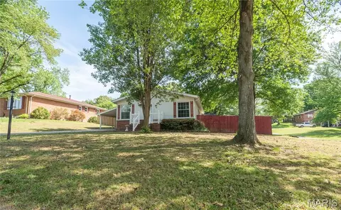 829 Whitman St, Dexter, MO 63841