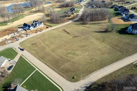 1528 Balfron Dr, Cape Girardeau, MO 63701