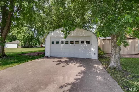 Exterior - 334 E Malone St, Palmyra, IL 62674 photo 6 of 13
